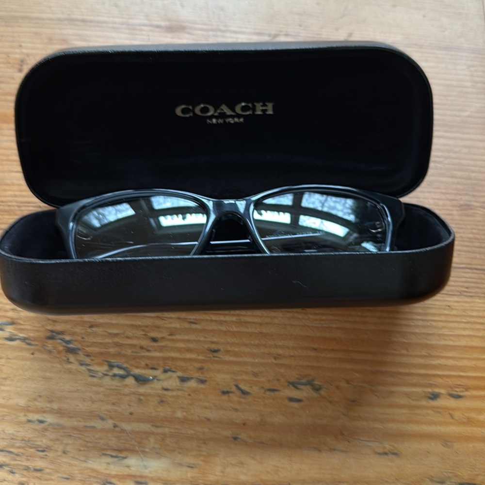 Coach eyeglass frames - Picture 3 of 6